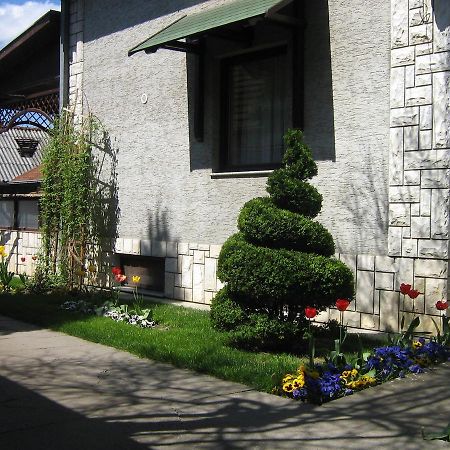 Domacinstvo Opavski Backi Petrovac Luaran gambar