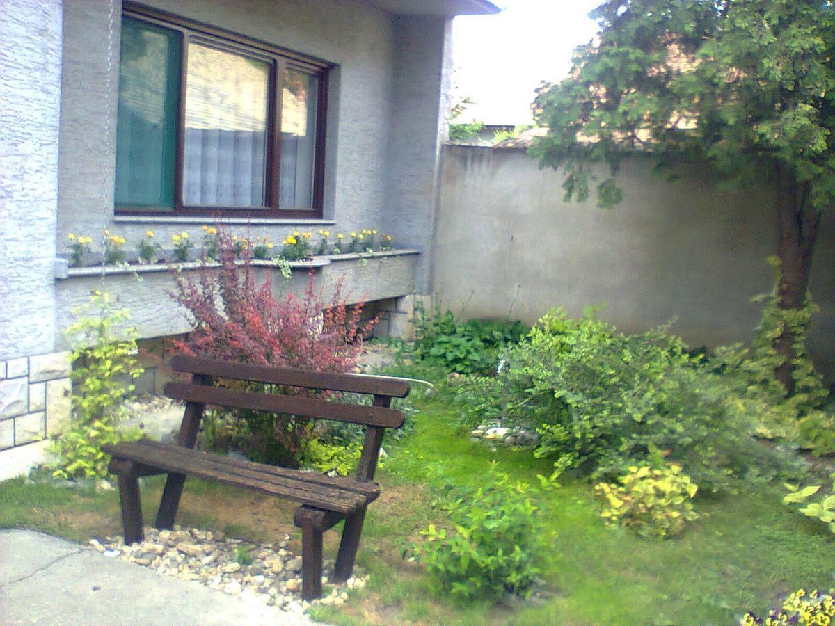 Domacinstvo Opavski Backi Petrovac Luaran gambar