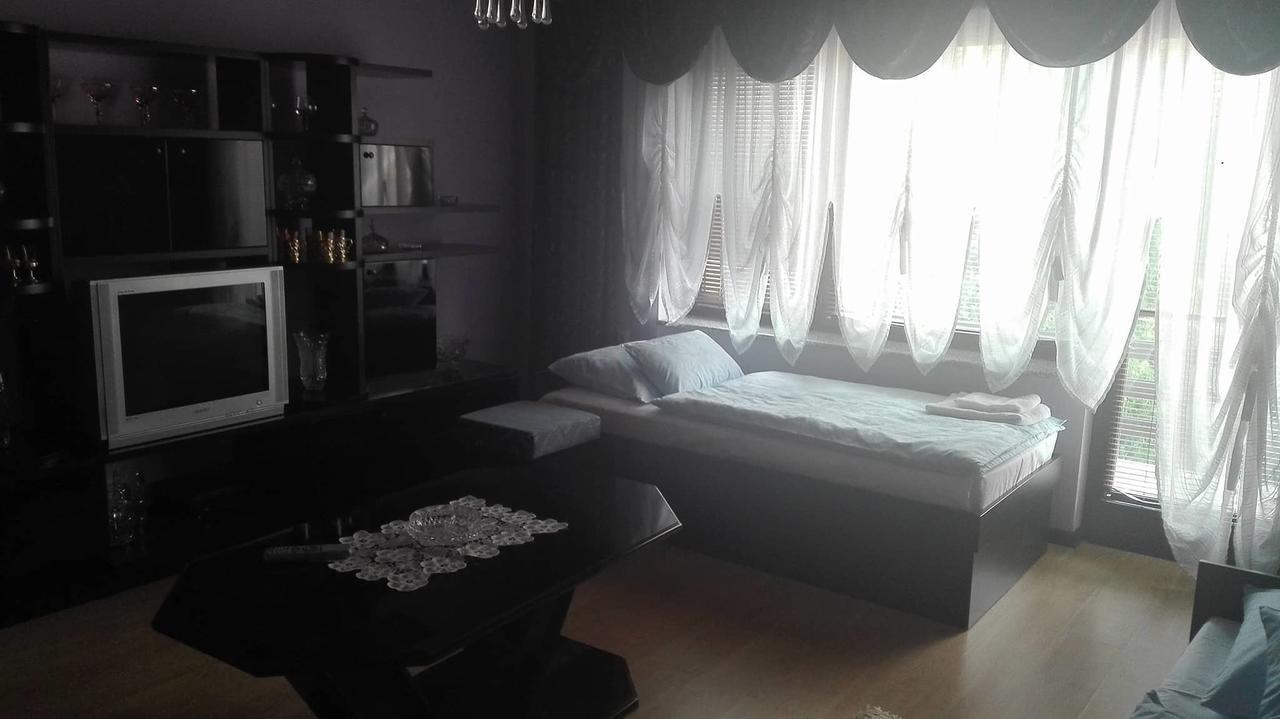 Domacinstvo Opavski Backi Petrovac Luaran gambar