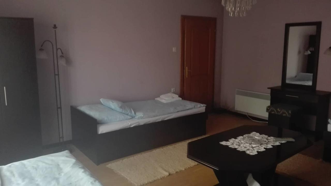 Domacinstvo Opavski Backi Petrovac Luaran gambar