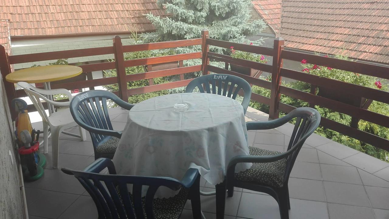 Domacinstvo Opavski Backi Petrovac Luaran gambar
