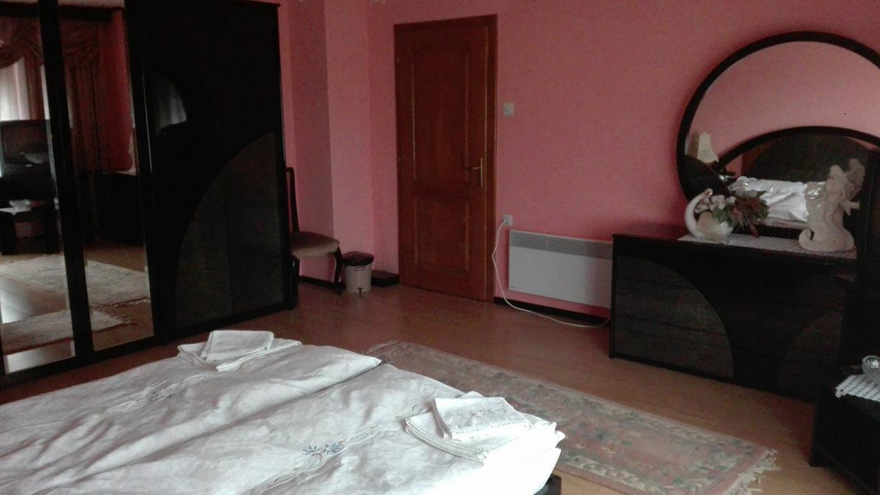 Domacinstvo Opavski Backi Petrovac Luaran gambar